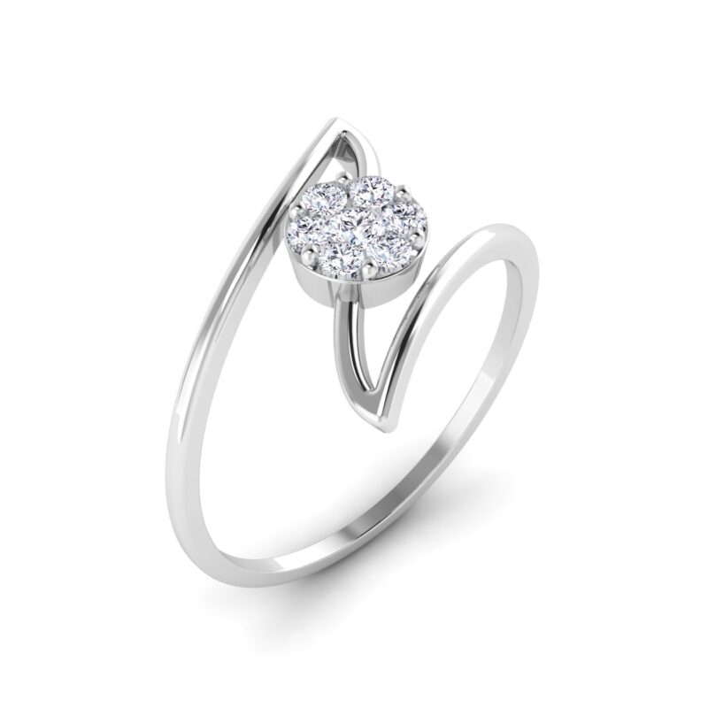 Radiant Perfection: Round Cut Diamond Ring