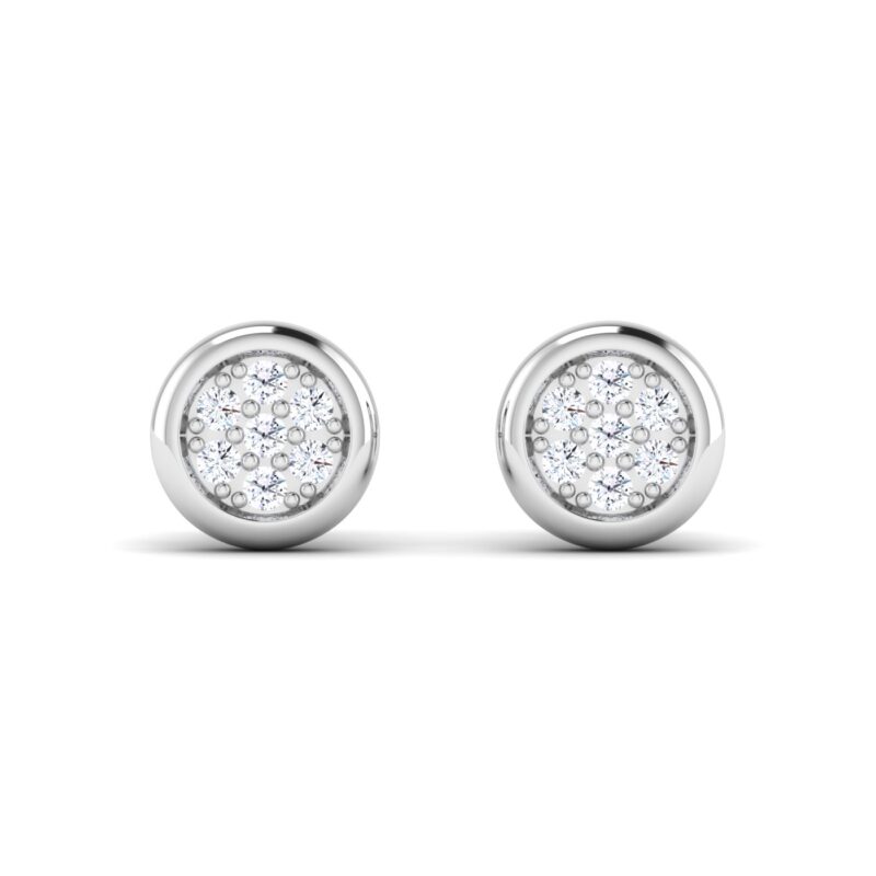 Luxurious Shine: Round Diamond Cluster with Bold Border
